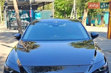 Седан Mazda 3 2018 в Дніпрі
