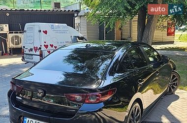 Седан Mazda 3 2018 в Дніпрі