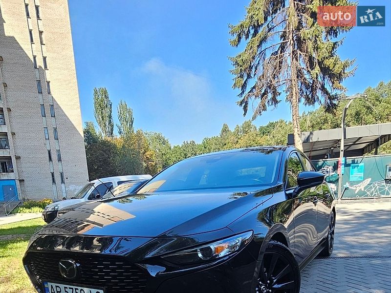 Седан Mazda 3 2018 в Дніпрі