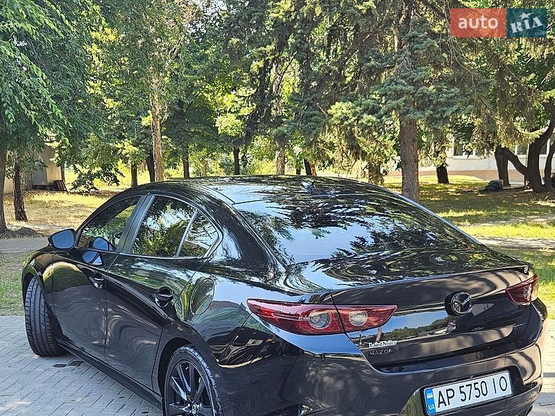 Седан Mazda 3 2018 в Дніпрі