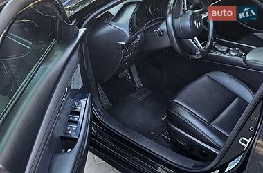 Седан Mazda 3 2018 в Дніпрі