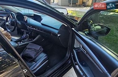 Седан Mazda 3 2018 в Дніпрі