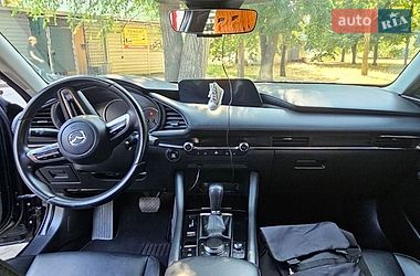 Седан Mazda 3 2018 в Дніпрі