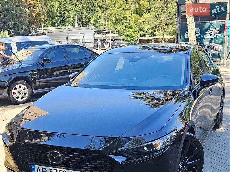 Седан Mazda 3 2018 в Дніпрі