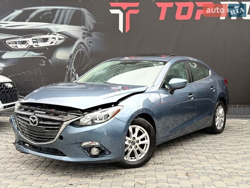 Седан Mazda 3 2015 в Львові
