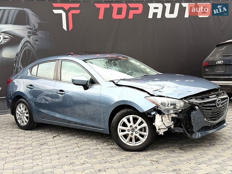 Седан Mazda 3 2015 в Львові