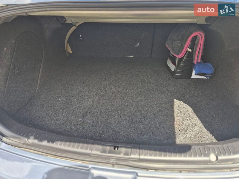 Седан Mazda 3 2008 в Петропавловской Борщаговке