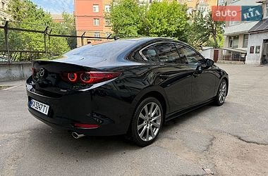 Седан Mazda 3 2020 в Киеве