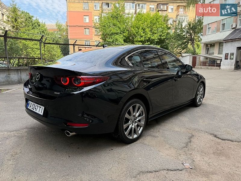 Седан Mazda 3 2020 в Киеве