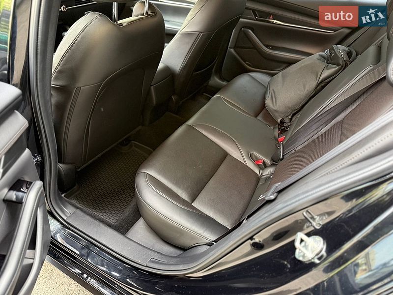 Седан Mazda 3 2020 в Киеве