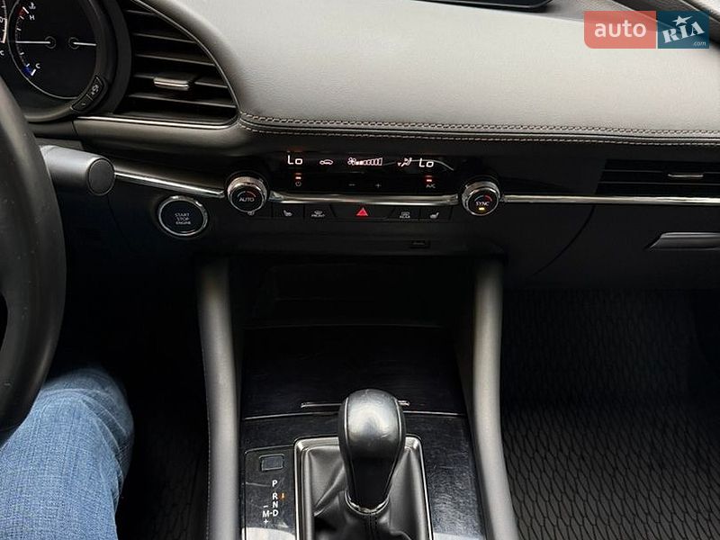 Седан Mazda 3 2020 в Киеве