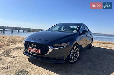 Седан Mazda 3 2021 в Киеве