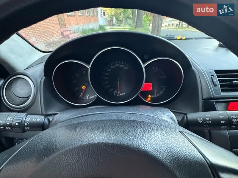 Хетчбек Mazda 3 2005 в Дніпрі