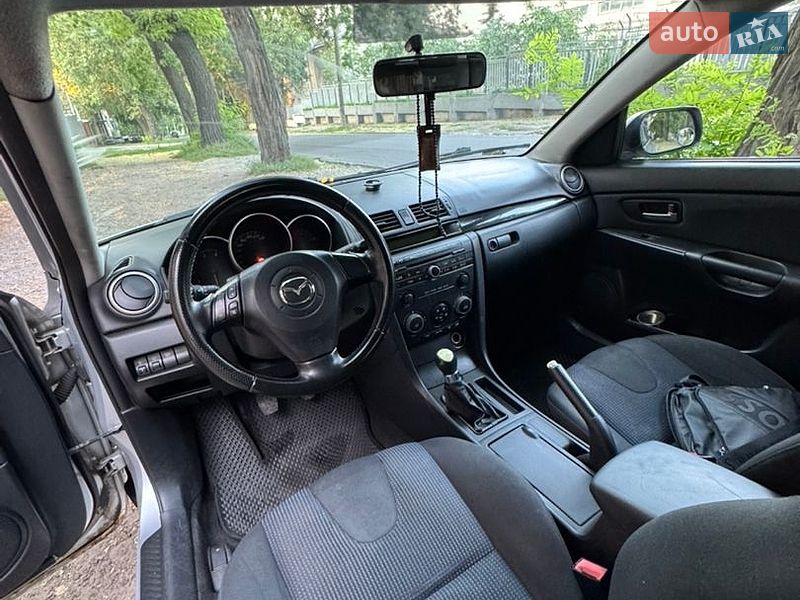 Хетчбек Mazda 3 2005 в Дніпрі