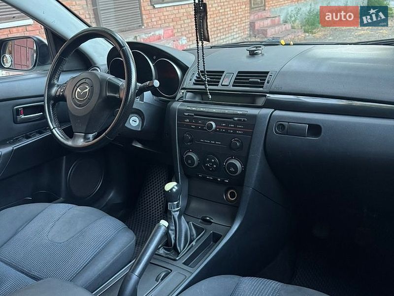 Хетчбек Mazda 3 2005 в Дніпрі