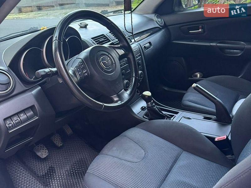 Хетчбек Mazda 3 2005 в Дніпрі