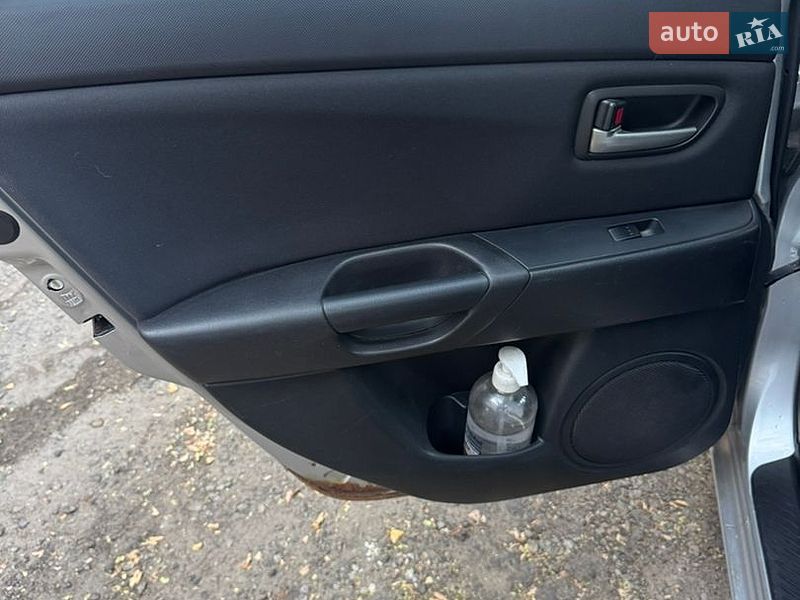 Хетчбек Mazda 3 2005 в Дніпрі