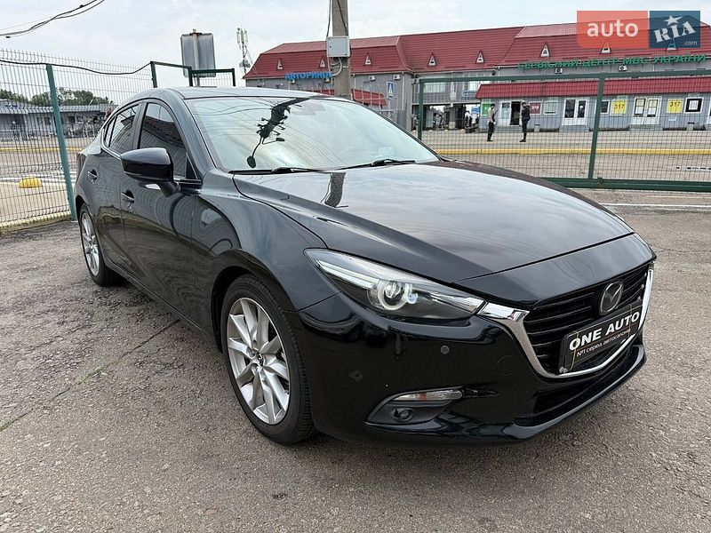 Седан Mazda 3 2016 в Києві