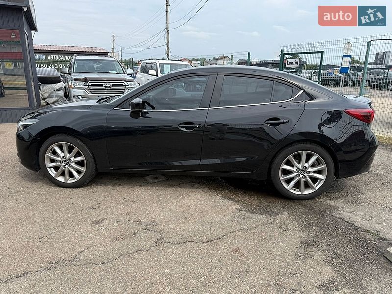 Седан Mazda 3 2016 в Києві