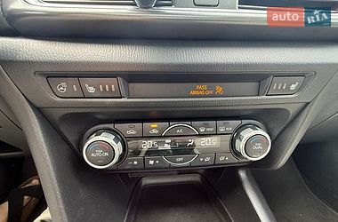 Седан Mazda 3 2016 в Києві