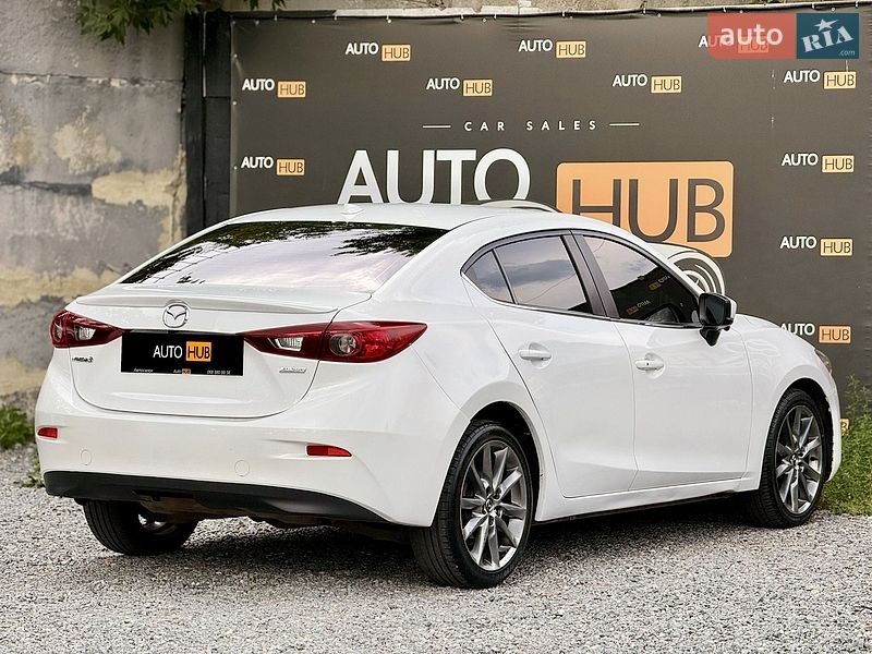 Седан Mazda 3 2017 в Харкові