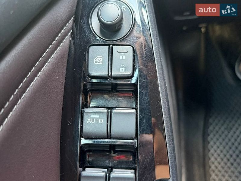 Седан Mazda 3 2018 в Киеве