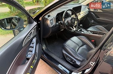 Седан Mazda 3 2018 в Киеве