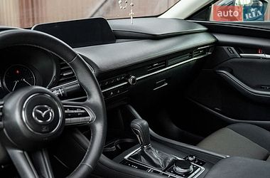 Седан Mazda 3 2020 в Львове