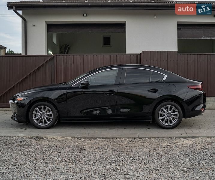 Седан Mazda 3 2020 в Львове