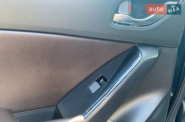 Седан Mazda 3 2018 в Києві