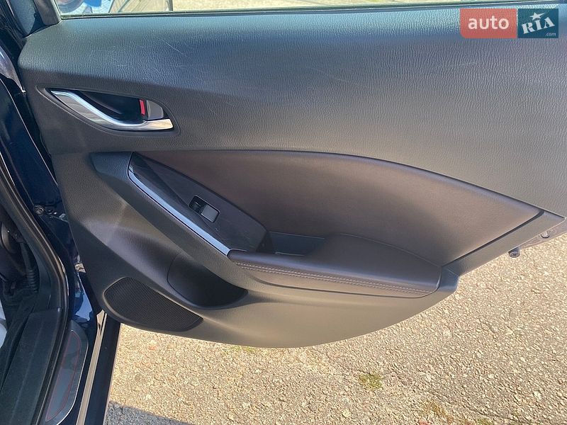 Седан Mazda 3 2018 в Києві