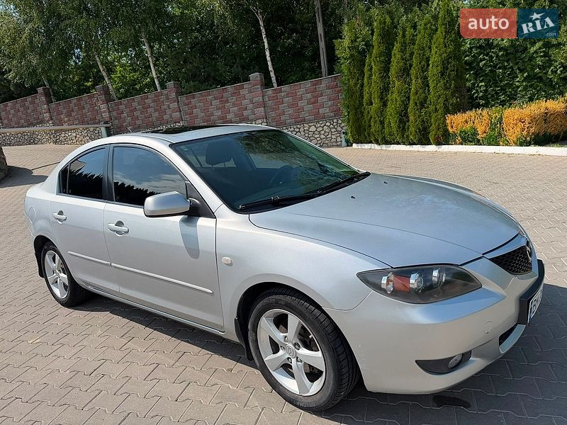 Седан Mazda 3 2006 в Волочиську