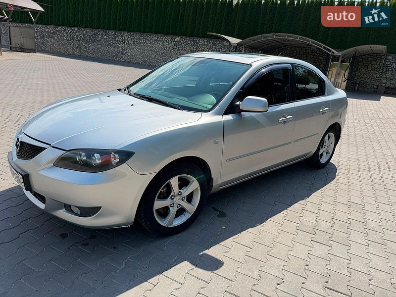 Седан Mazda 3 2006 в Волочиську