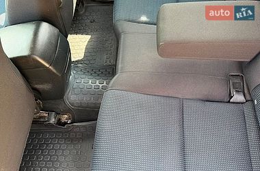Седан Mazda 3 2006 в Волочиську