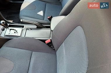 Седан Mazda 3 2006 в Волочиську