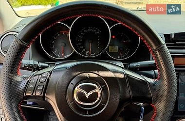 Седан Mazda 3 2006 в Волочиську