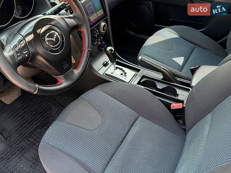 Седан Mazda 3 2006 в Волочиську