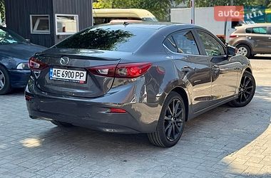Седан Mazda 3 2018 в Дніпрі