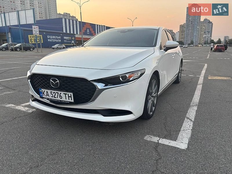 Седан Mazda 3 2021 в Киеве