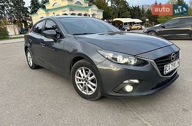 Седан Mazda 3 2014 в Умані