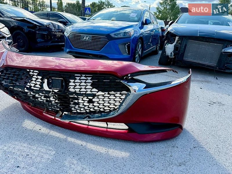 Седан Mazda 3 2021 в Киеве