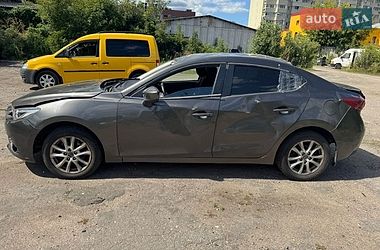 Седан Mazda 3 2016 в Киеве