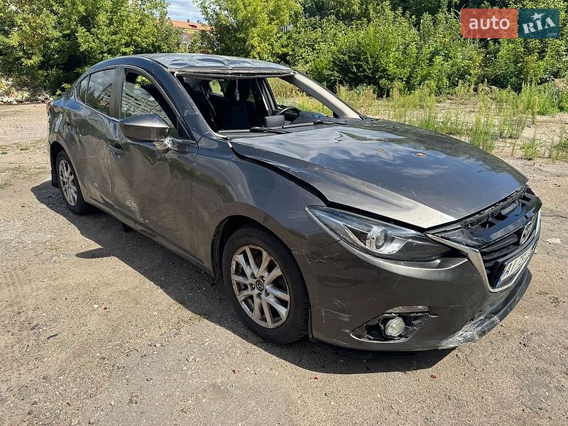 Седан Mazda 3 2016 в Киеве