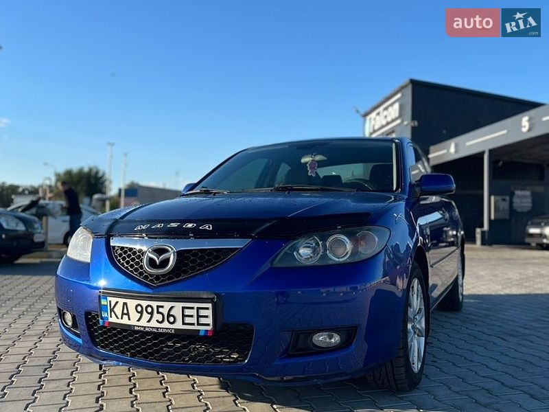 Седан Mazda 3 2007 в Вознесенске