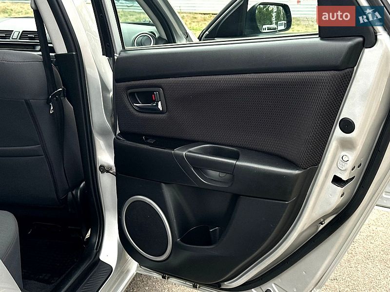 Хэтчбек Mazda 3 2008 в Николаеве