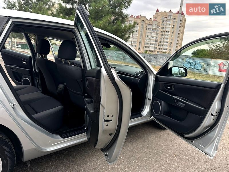 Хэтчбек Mazda 3 2008 в Николаеве