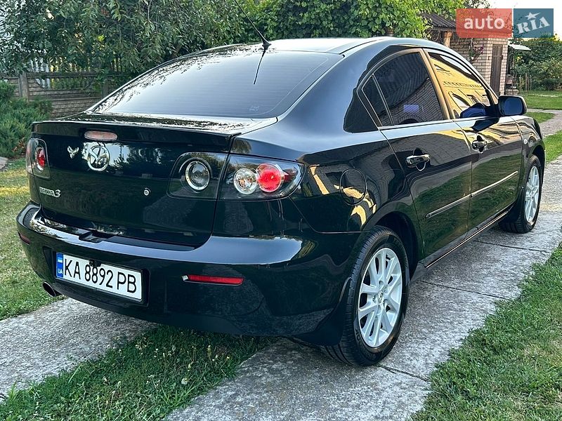 Седан Mazda 3 2008 в Києві