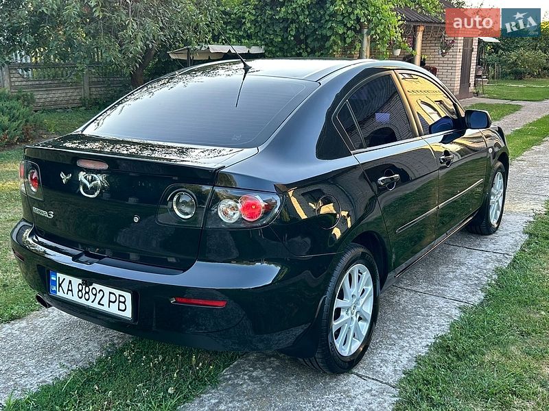 Седан Mazda 3 2008 в Києві