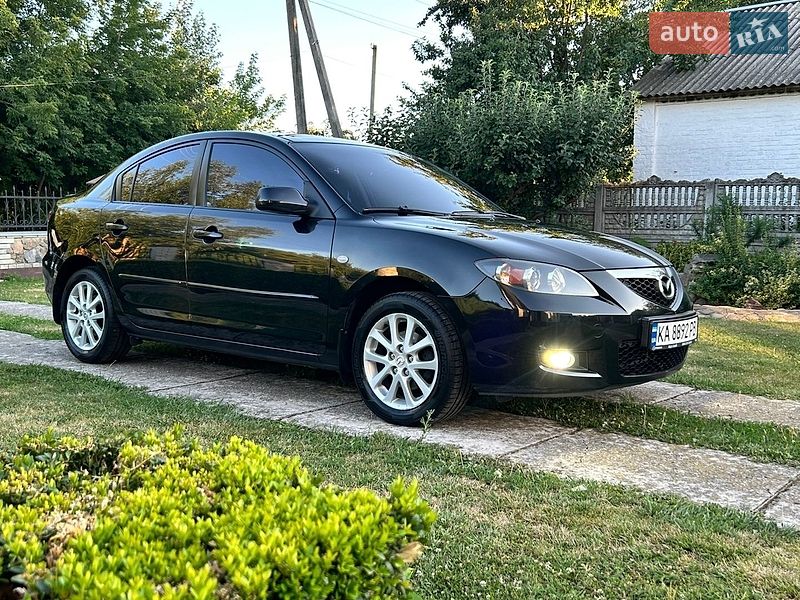 Седан Mazda 3 2008 в Киеве