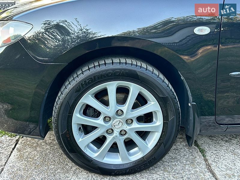 Седан Mazda 3 2008 в Киеве